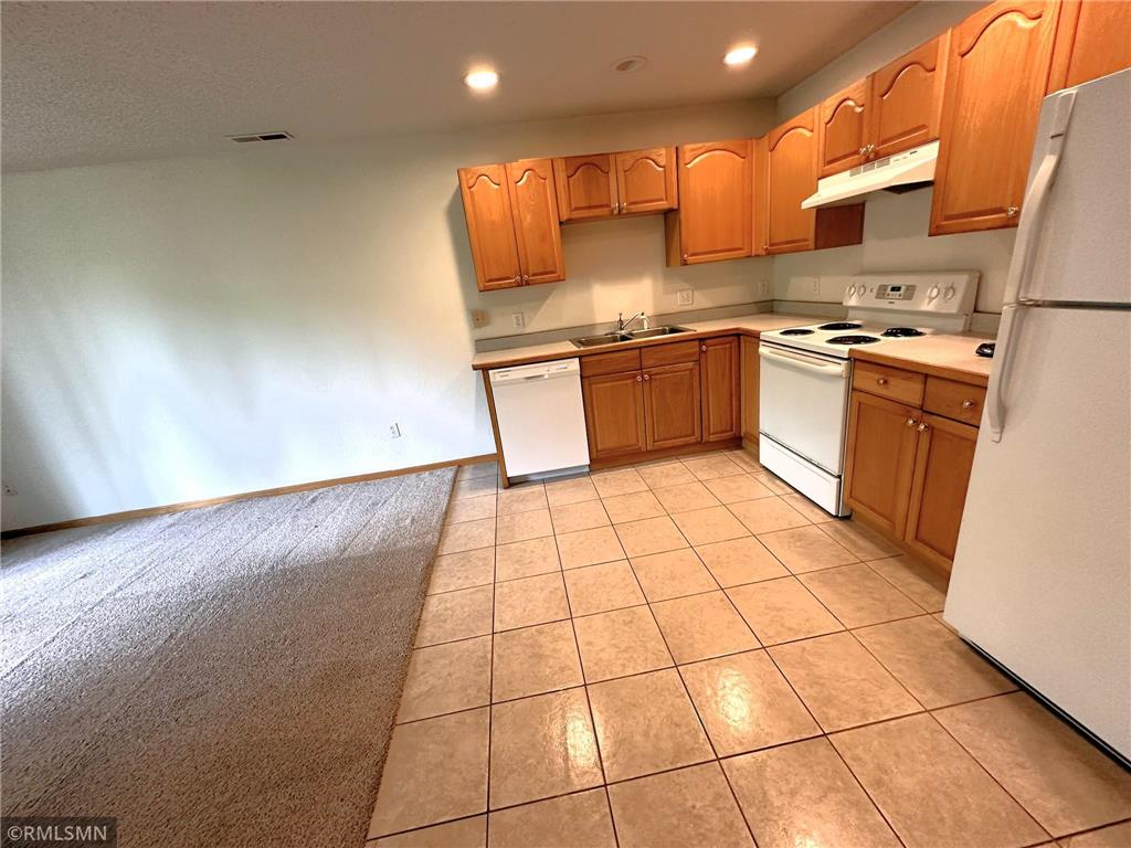 1279 Pinewood Trail #2 New Richmond WI 54017 7098078 image4