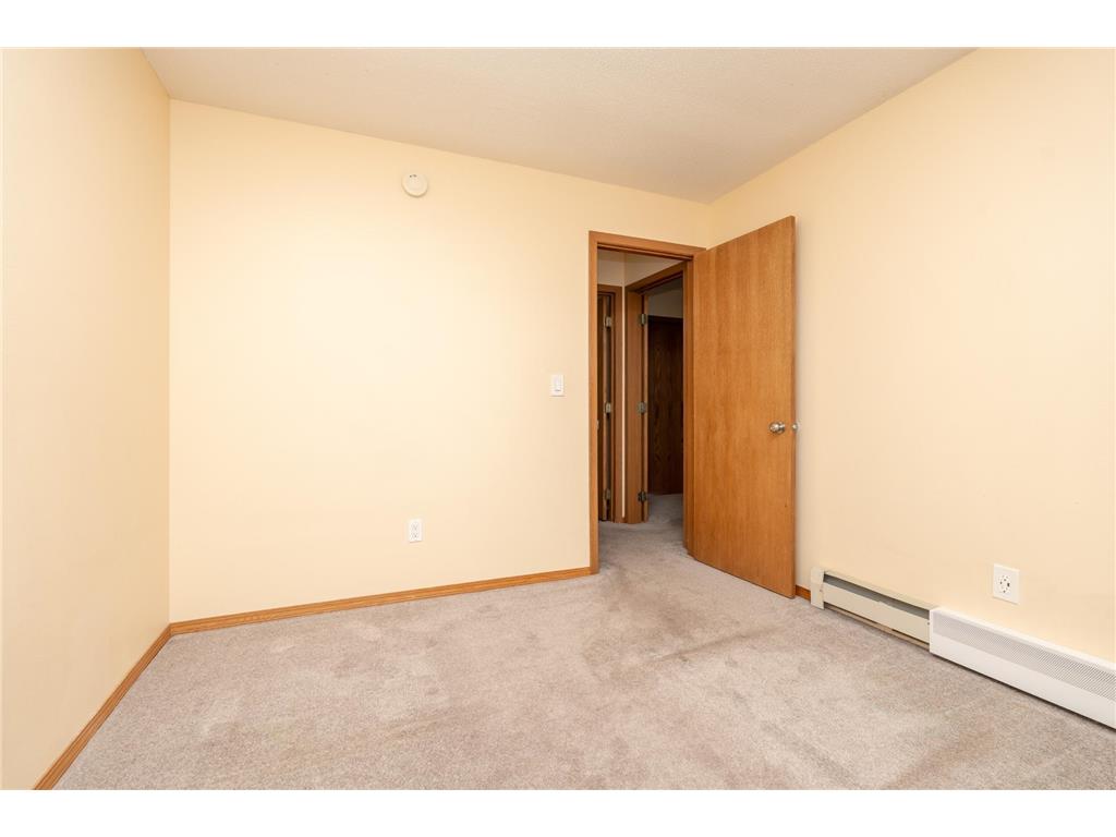 1279 Taylor Street #5 Shakopee MN 55379 6776222 image16