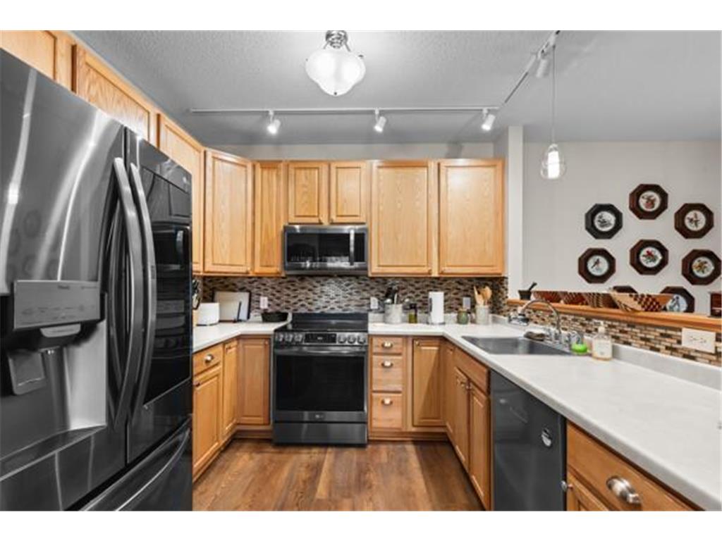 12795 Collegeview Drive #203 Eden Prairie MN 55347 7045153 image7