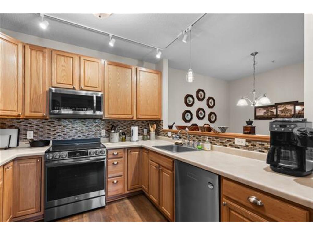 12795 Collegeview Drive #203 Eden Prairie MN 55347 7045153 image8
