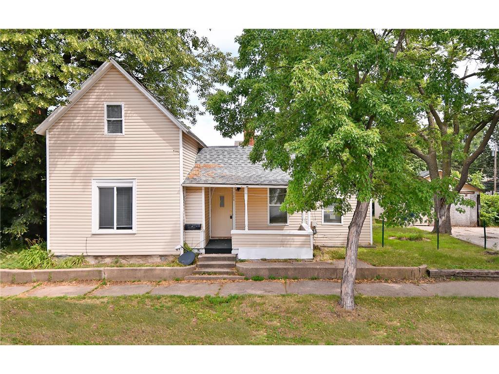 128 11th Street NW Faribault MN 55021 6237120 image1