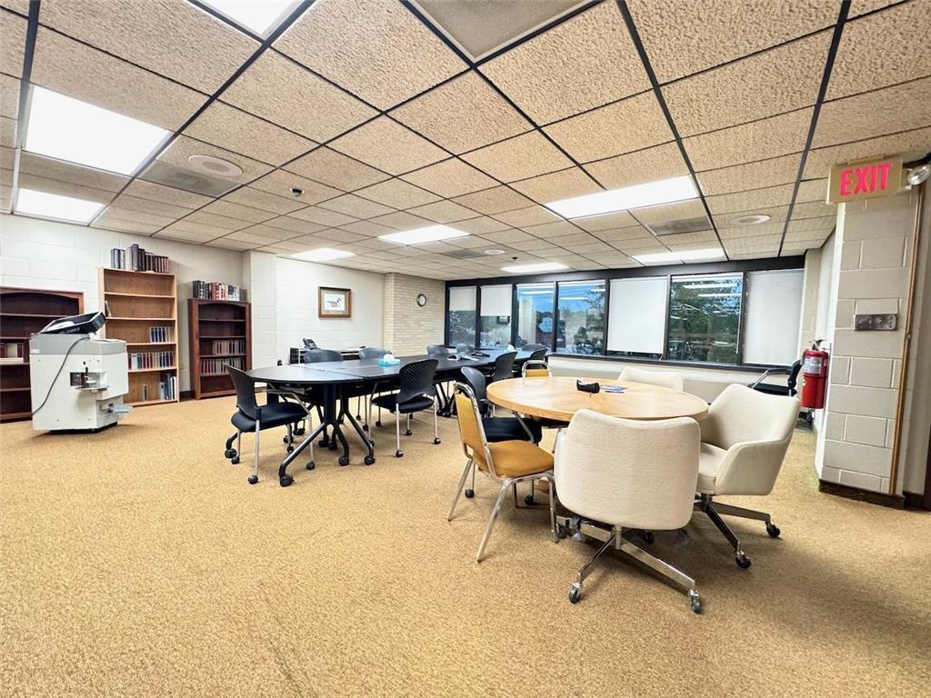 128 E Washington Avenue Fergus Falls MN 56537 6763746 image43