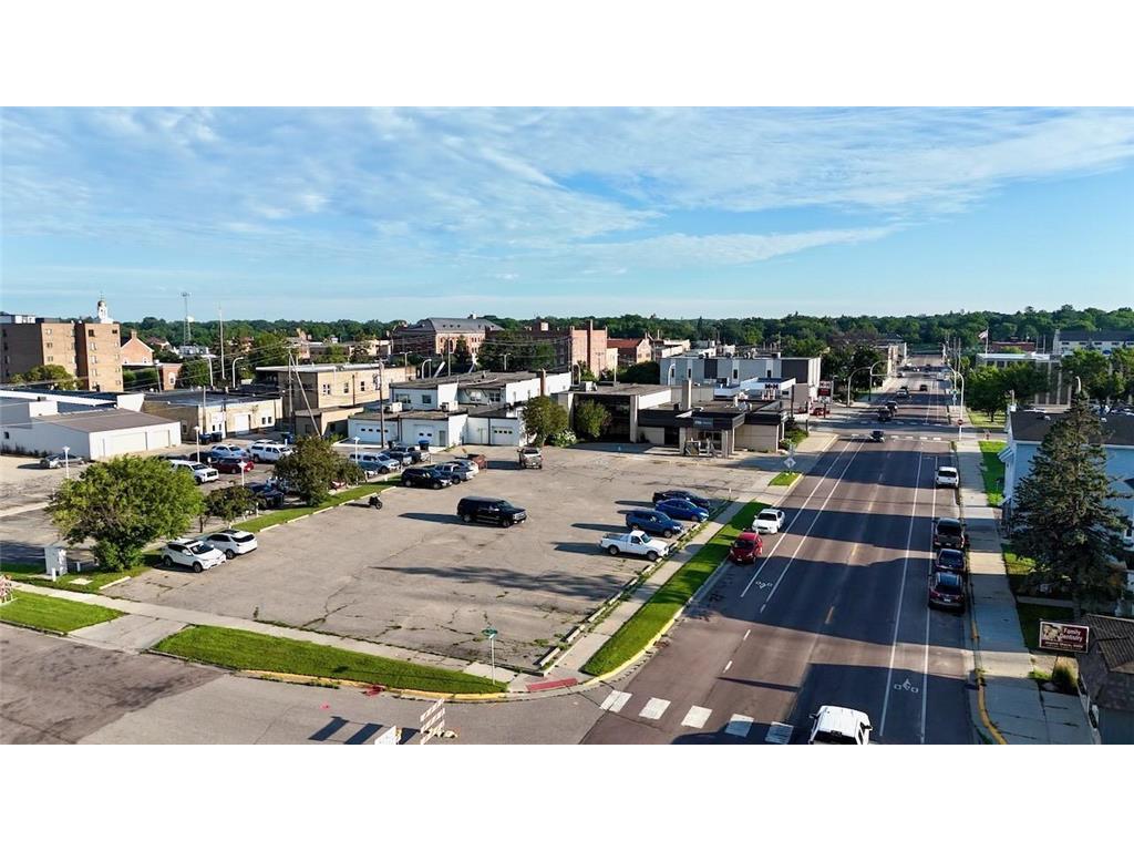 128 E Washington Avenue Fergus Falls MN 56537 6763746 image5