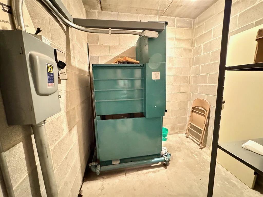 128 E Washington Avenue Fergus Falls MN 56537 6763746 image71