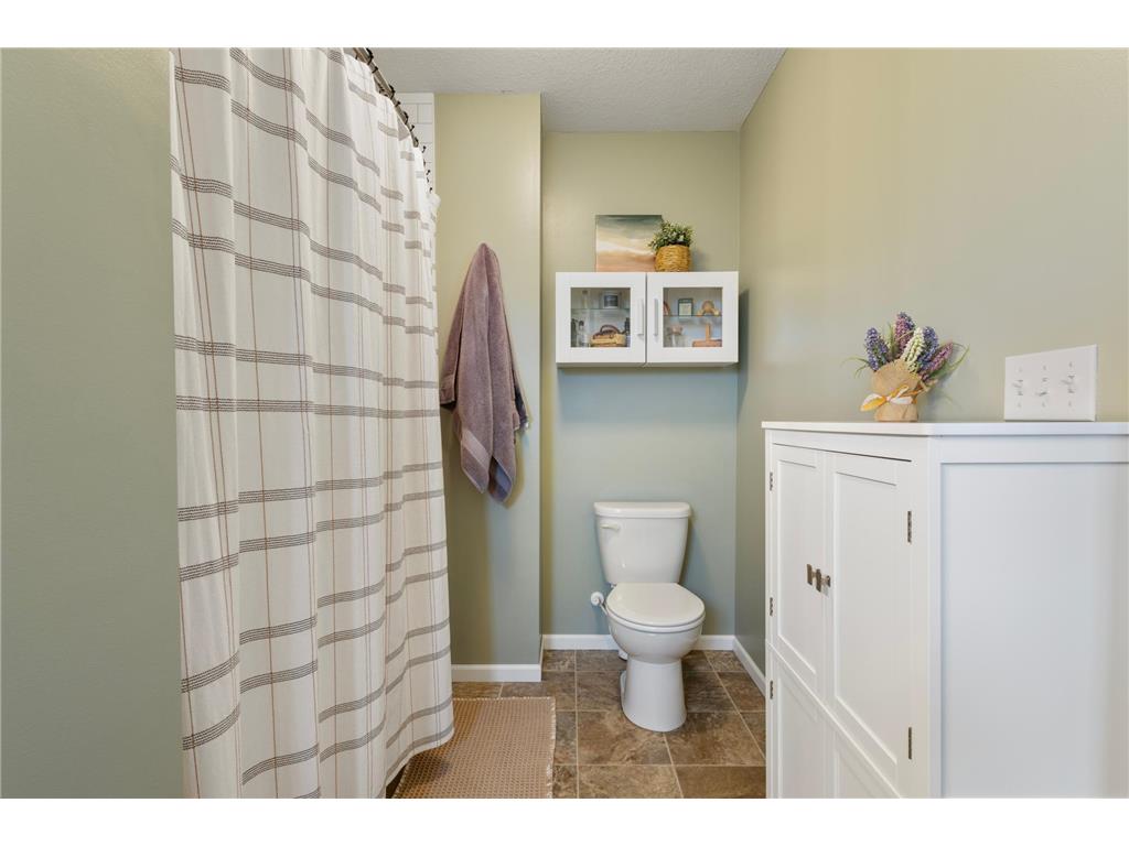 128 Morgan Lane Lino Lakes MN 55014 7020036 image27