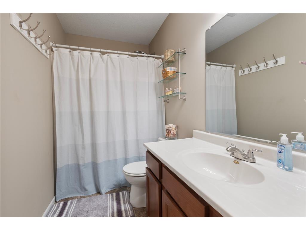 128 Morgan Lane Lino Lakes MN 55014 7020036 image30