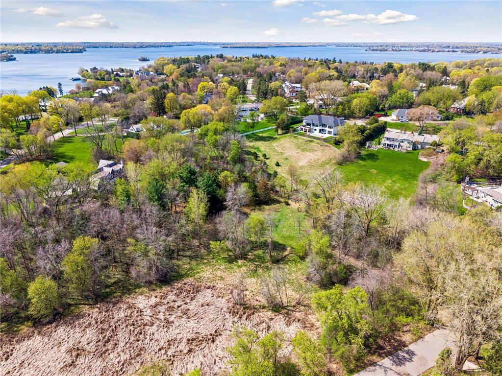 128 Peavey Lane Wayzata MN 55391 7060837 image2