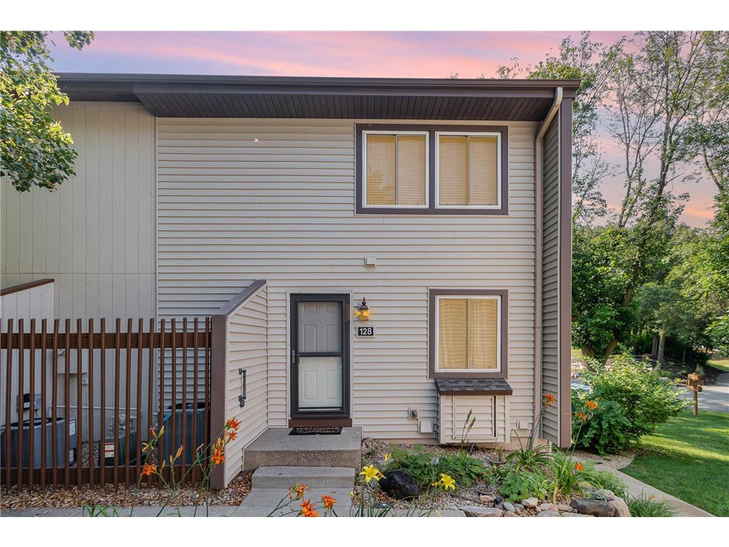 128 River Woods Lane Burnsville MN 55337 6571770 image1