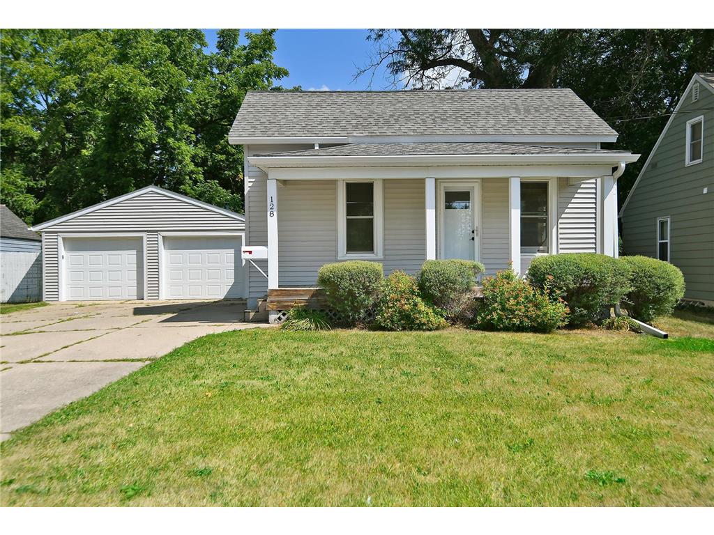 128 W Holly Street Owatonna MN 55060 6406727 image1