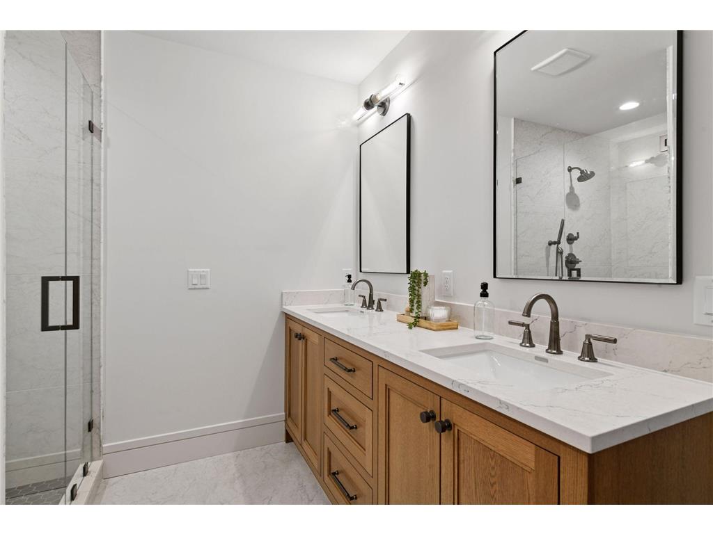 12803 Woodhaven Place Minnetonka MN 55305 7070381 image37