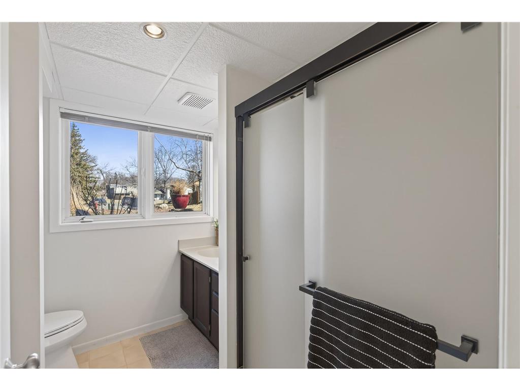 12806 Country View Lane Burnsville MN 55337 7042548 image35