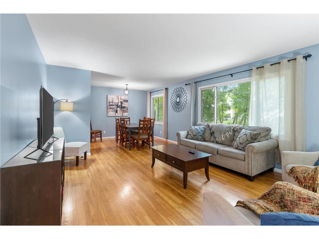 12808 Pheasant Run Burnsville MN 55337 6806157 image1