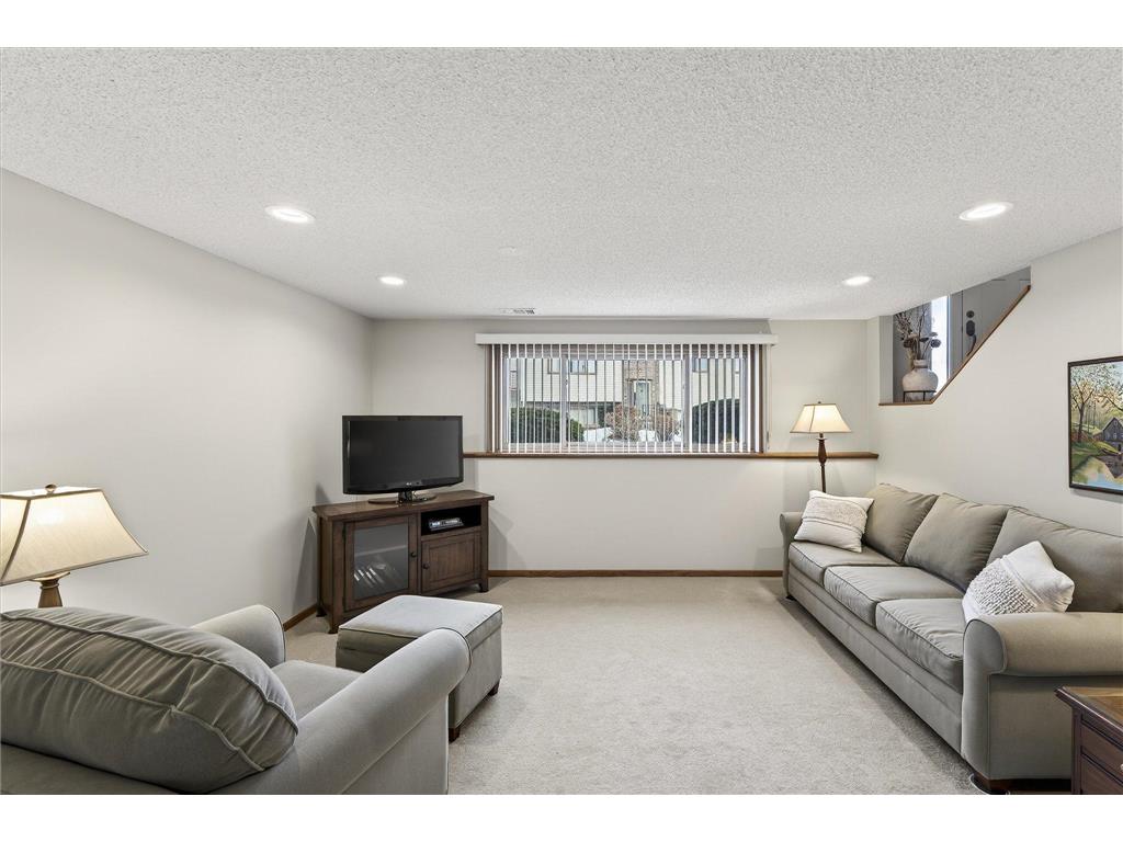 12809 45th Avenue N Plymouth MN 55442 7008038 image12