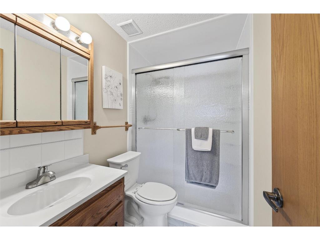 12809 45th Avenue N Plymouth MN 55442 7008038 image15