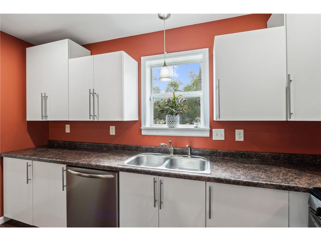 1281 3rd Street E Saint Paul MN 55106 7108728 image14