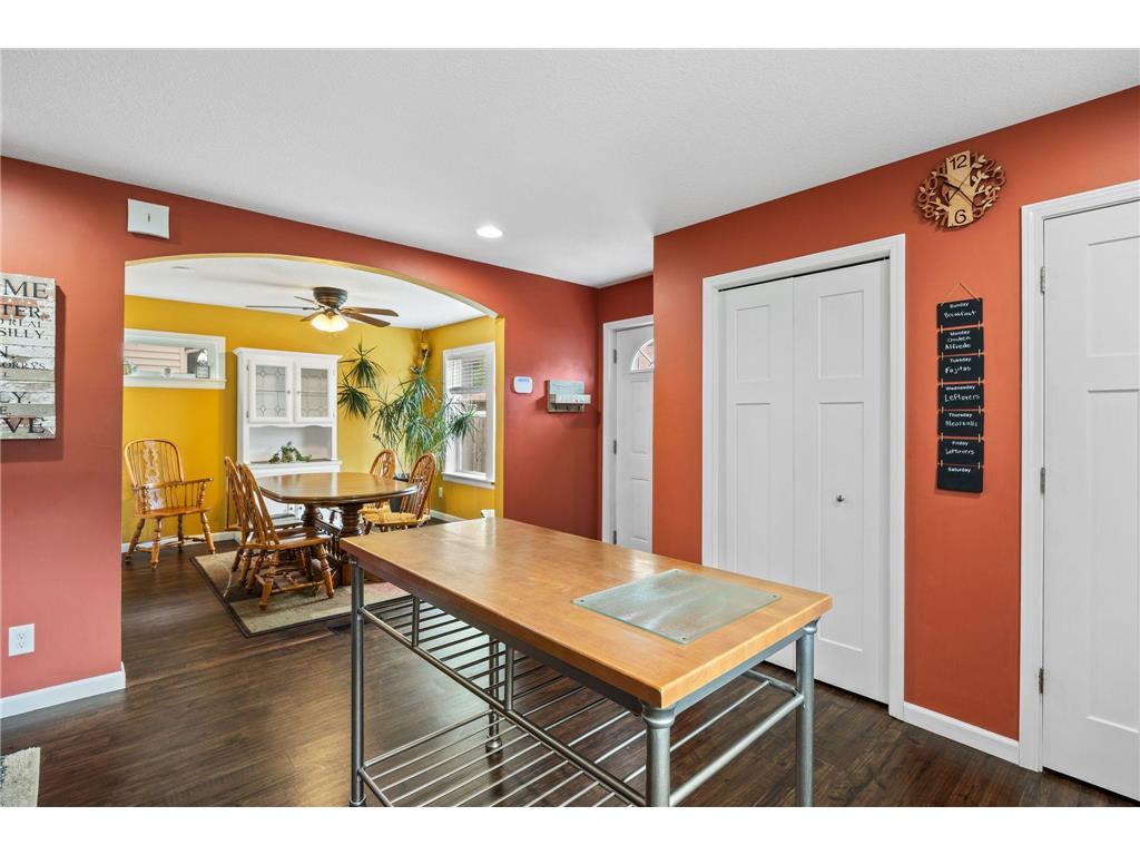 1281 3rd Street E Saint Paul MN 55106 7108728 image16
