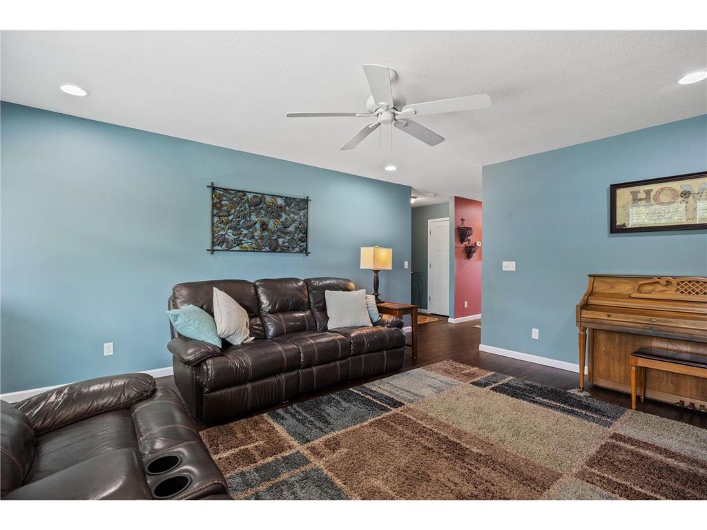 1281 3rd Street E Saint Paul MN 55106 7108728 image21