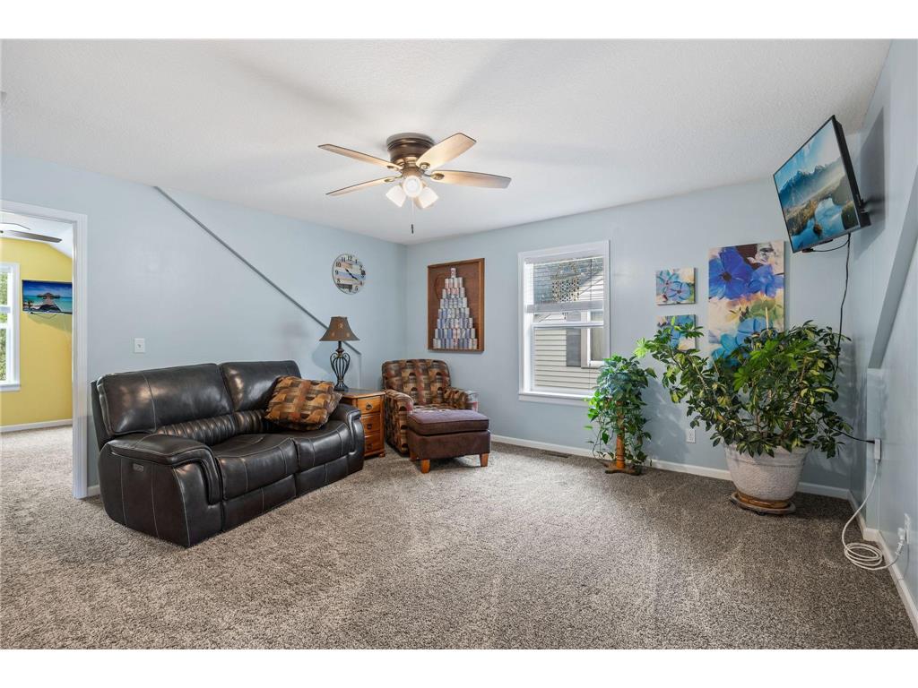 1281 3rd Street E Saint Paul MN 55106 7108728 image28