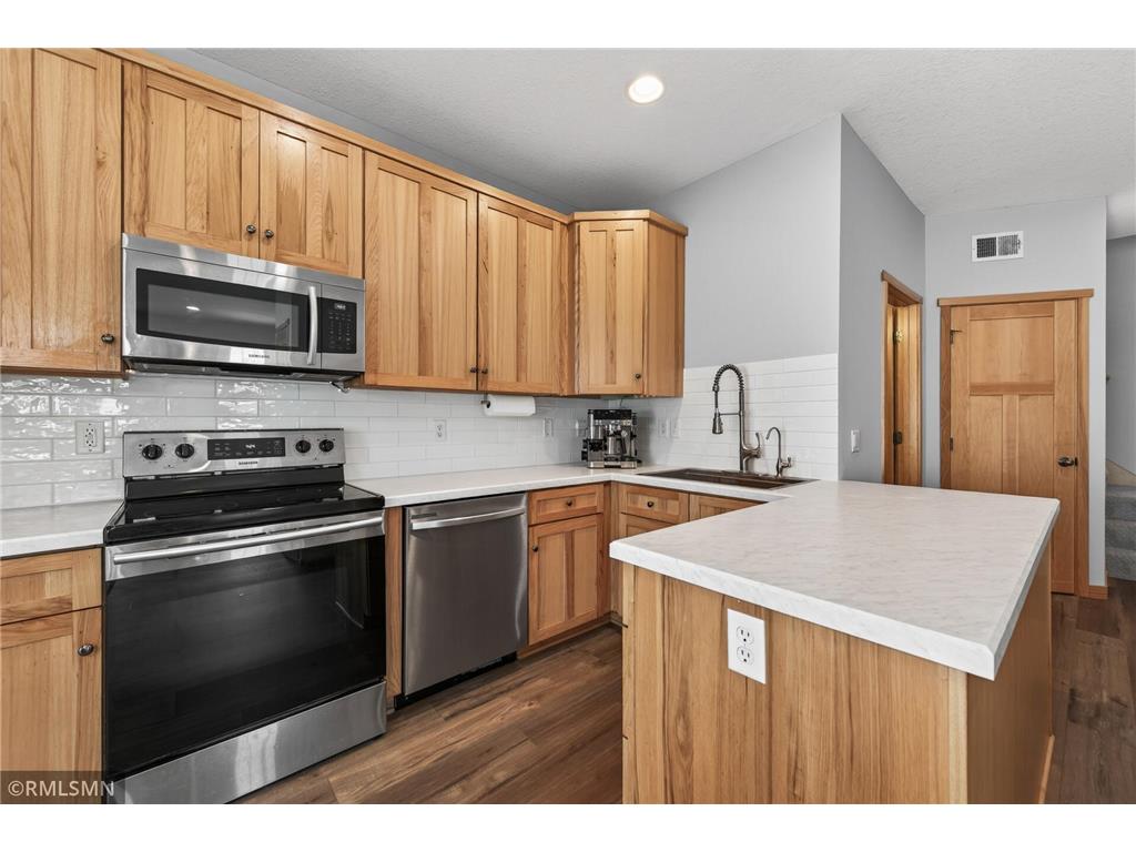 1281 County Road D Circle E Vadnais Heights MN 55109 7093203 image13