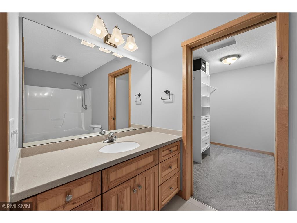 1281 County Road D Circle E Vadnais Heights MN 55109 7093203 image23