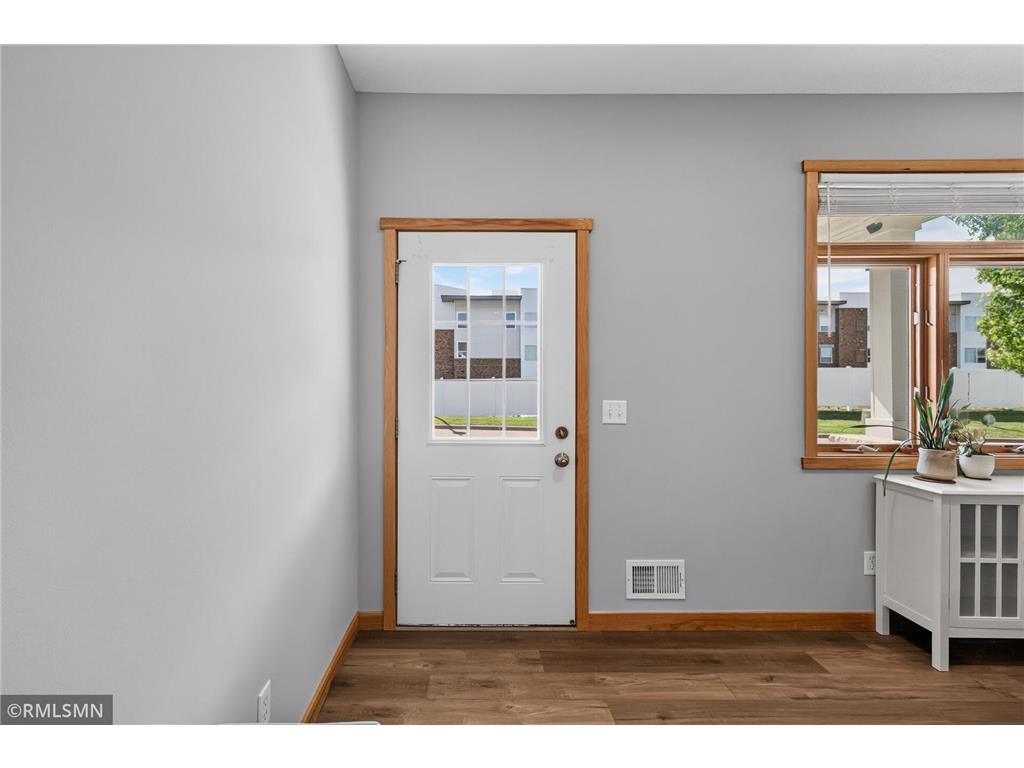 1281 County Road D Circle E Vadnais Heights MN 55109 7093203 image6