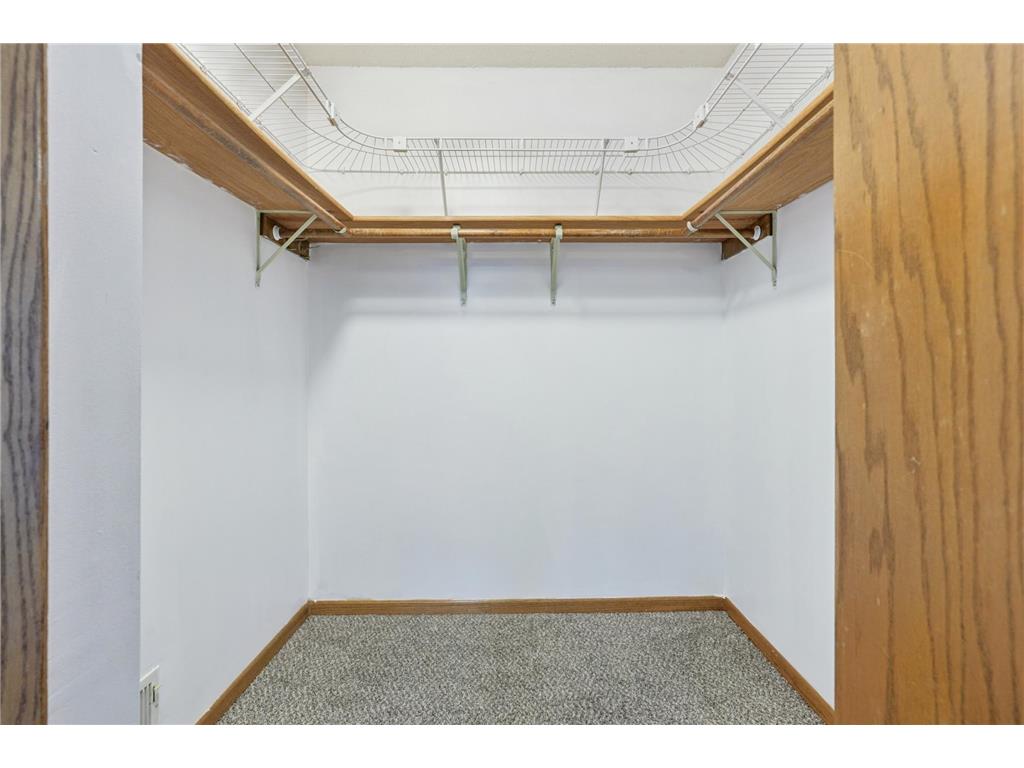 1281 Edgehill Court Maplewood MN 55109 6819451 image14