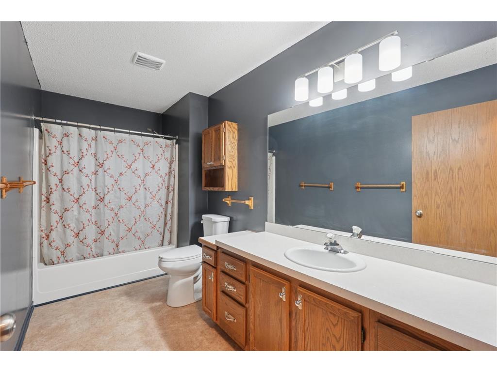 1281 Edgehill Court Maplewood MN 55109 6819451 image18