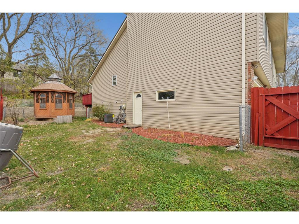 1281 Edgehill Court Maplewood MN 55109 6819451 image27