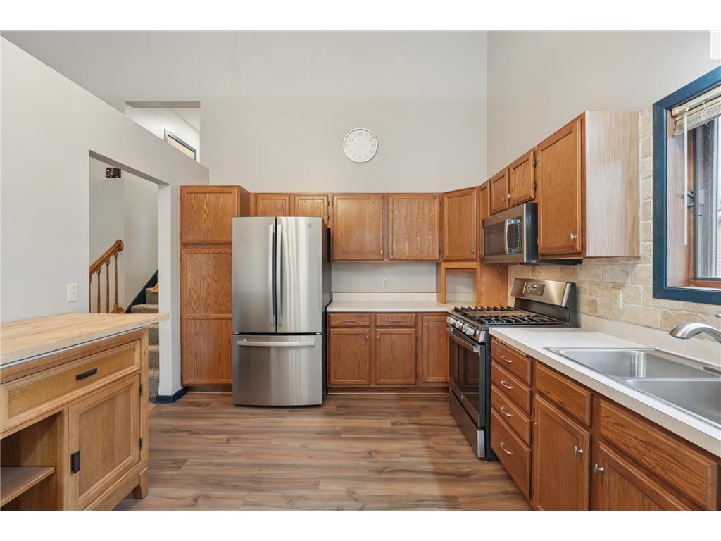 1281 Edgehill Court Maplewood MN 55109 6819451 image4