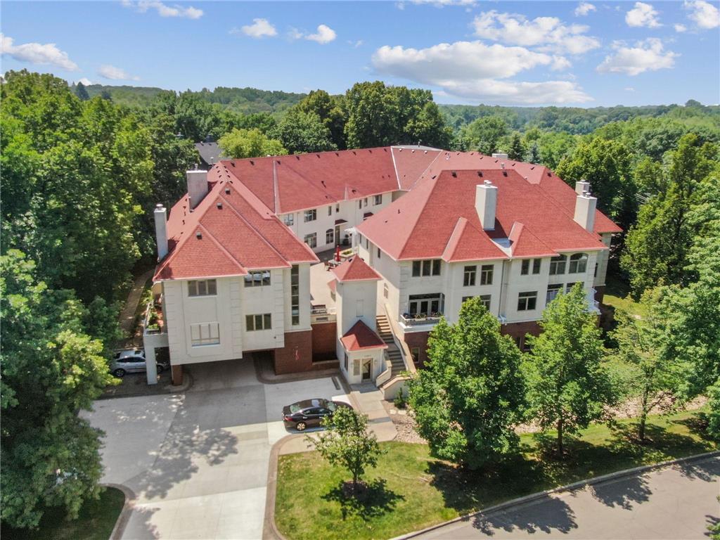 12811 Sherwood Place #1 Minnetonka MN 55305 6484524 image1