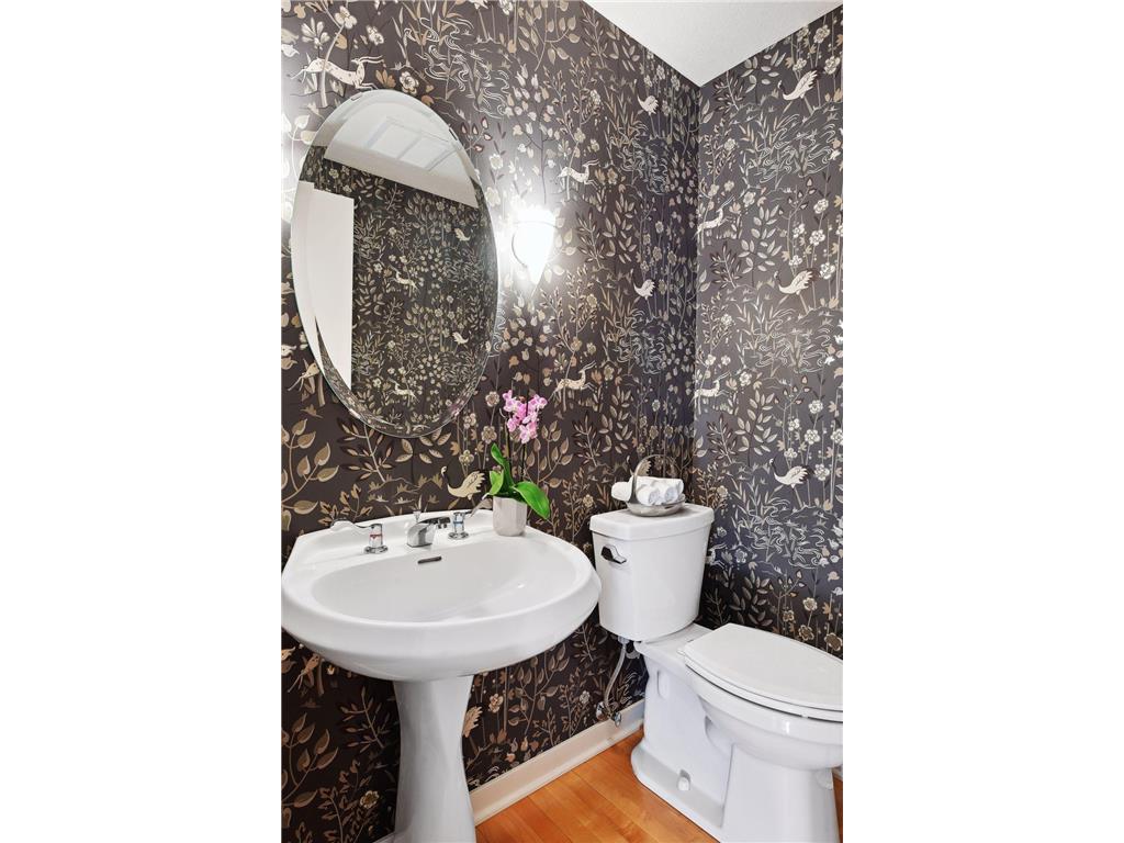 12811 Sherwood Place 1, MN, 55305 MLS 6484524 Edina