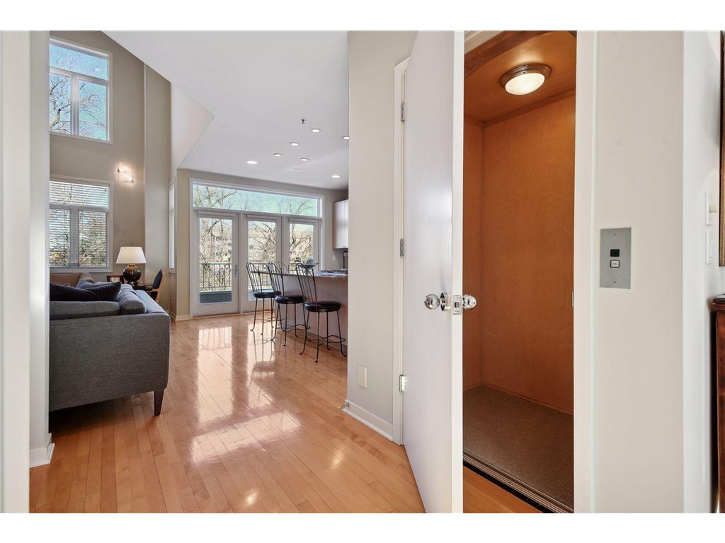 12811 Sherwood Place 1, MN, 55305 MLS 6484524 Edina