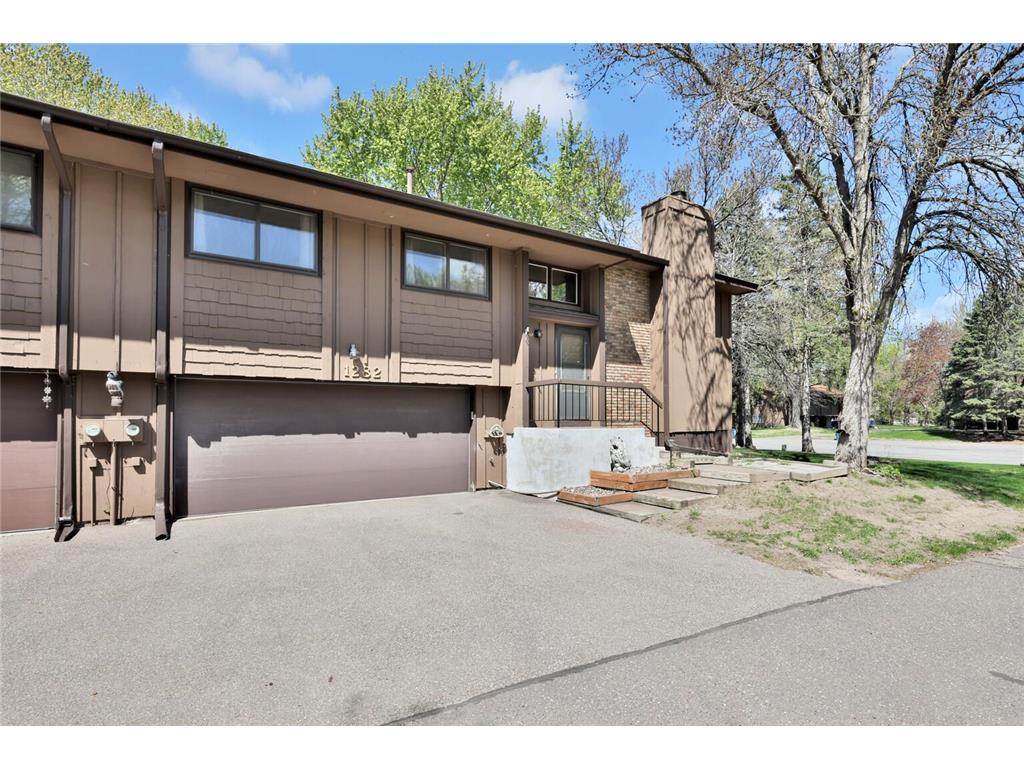 1282 Bridle Path Court White Bear Twp MN 55110 7069930 image1