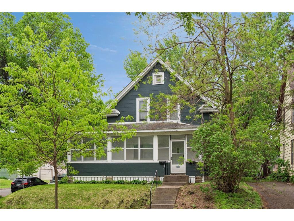 1282 Hewitt Avenue Saint Paul MN 55104 7077077 image1