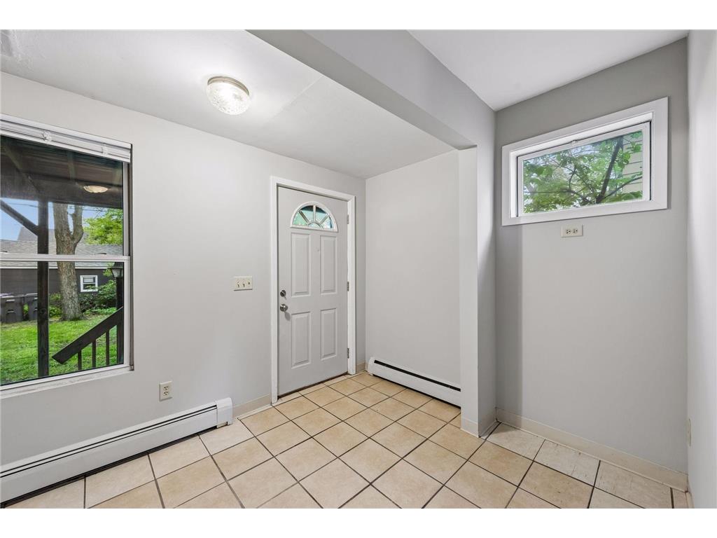 1282 Hewitt Avenue Saint Paul MN 55104 7077077 image16