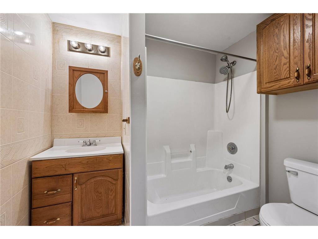 1282 Hewitt Avenue Saint Paul MN 55104 7077077 image19