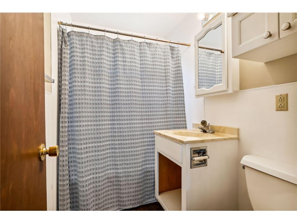 1282 Hewitt Avenue Saint Paul MN 55104 7077077 image27