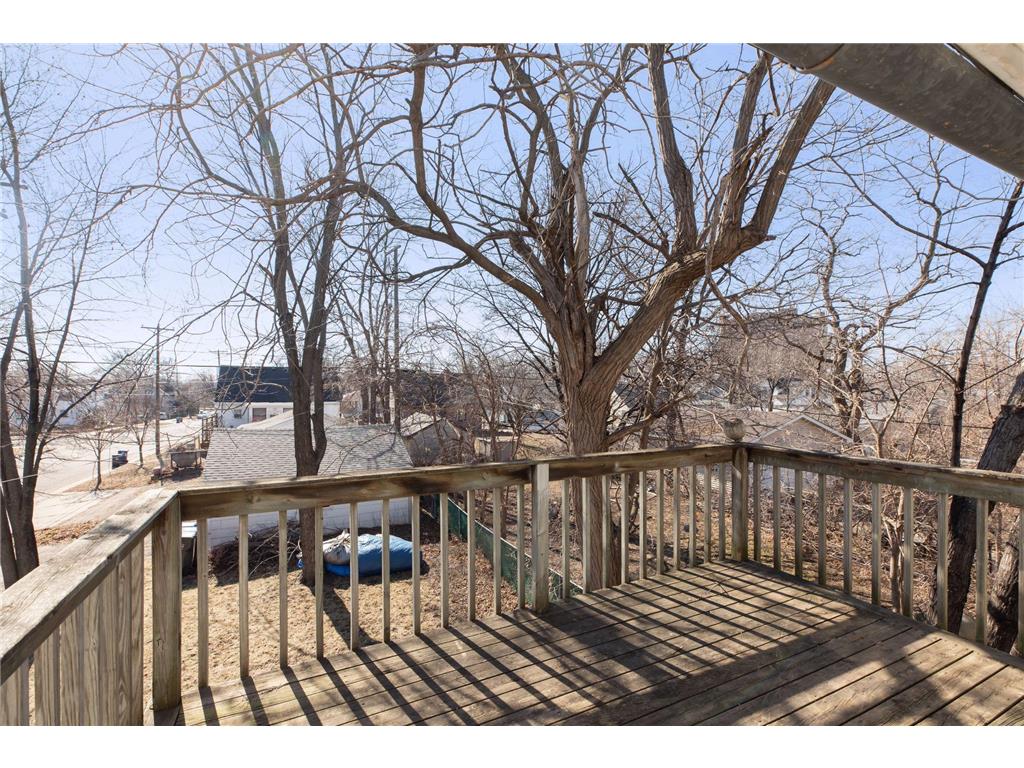 1282 Hewitt Avenue Saint Paul MN 55104 7077077 image40