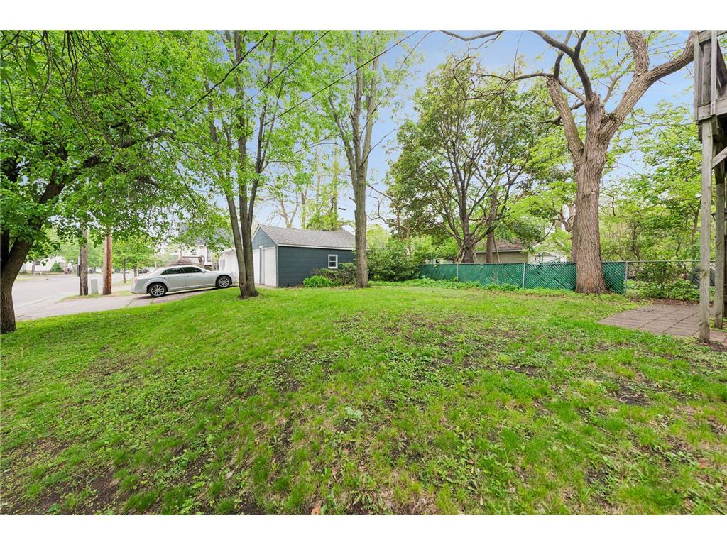 1282 Hewitt Avenue Saint Paul MN 55104 7077077 image41