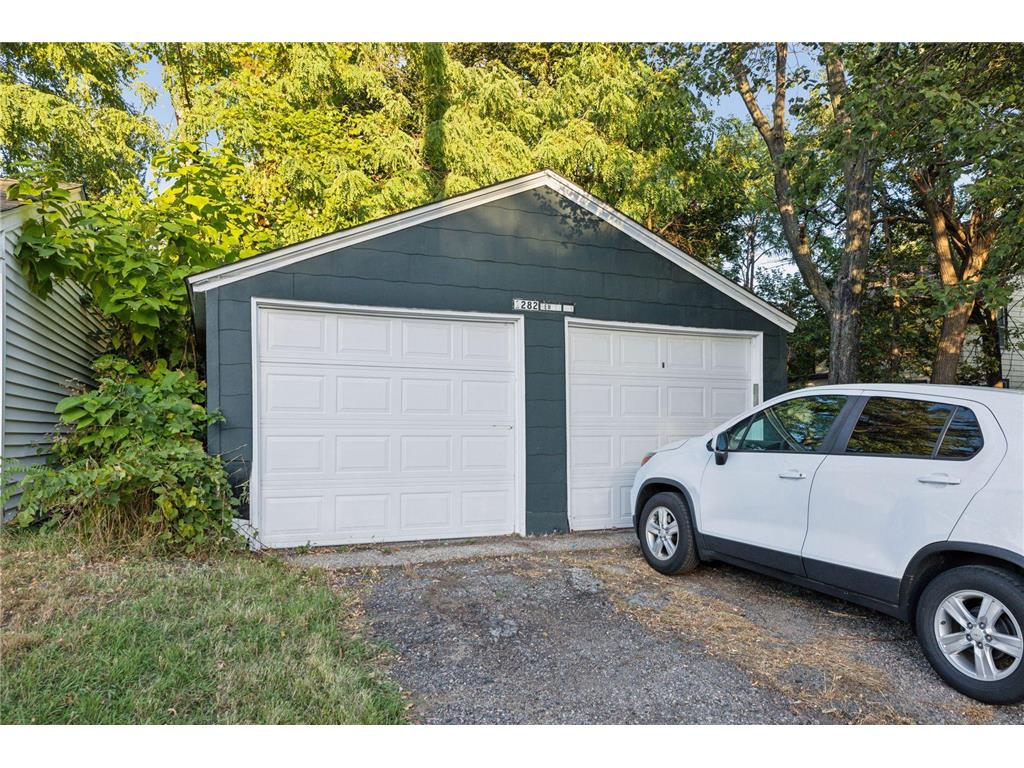 1282 Hewitt Avenue Saint Paul MN 55104 7077077 image45
