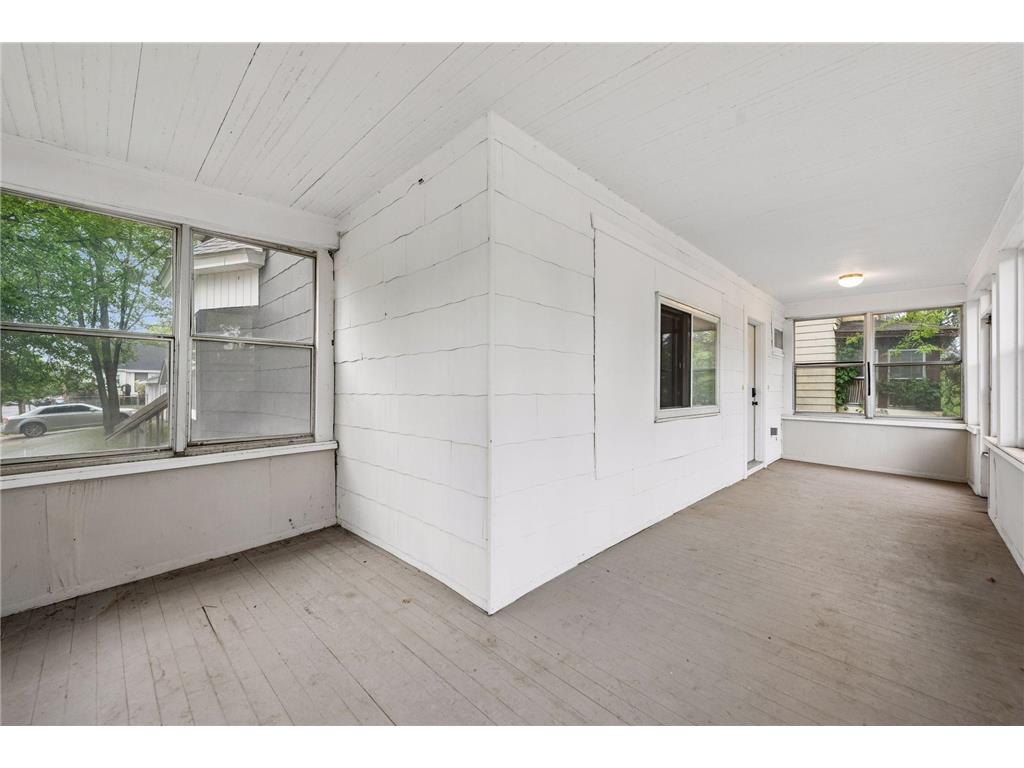 1282 Hewitt Avenue Saint Paul MN 55104 7077077 image6