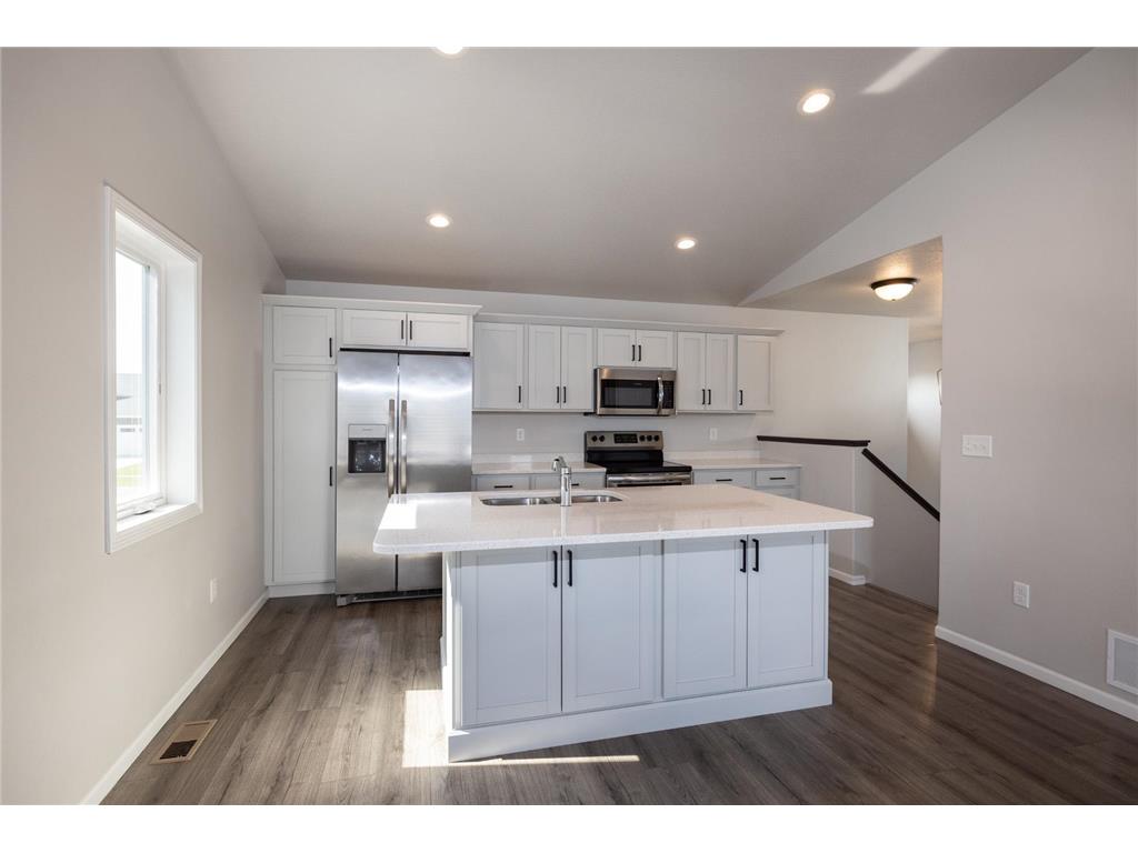 1282 Rachel Drive W West Fargo ND 58078 7106008 image4