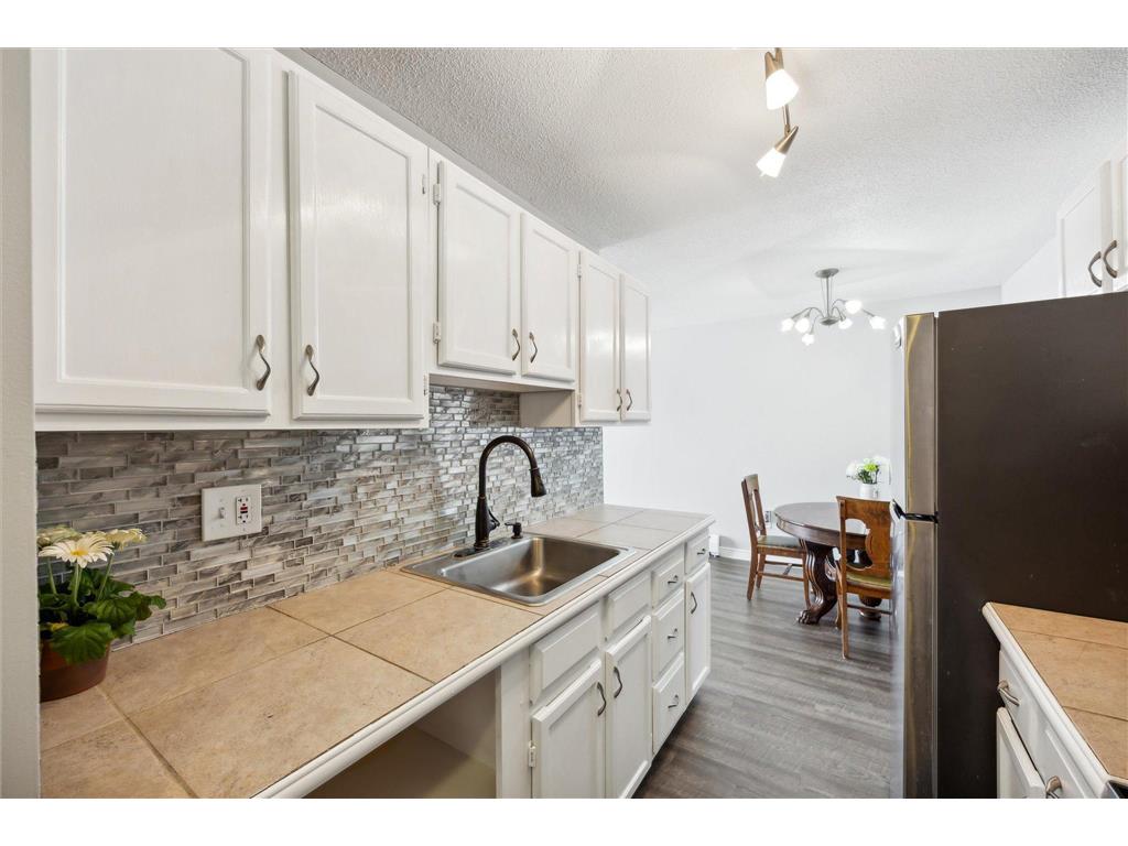 12822 Nicollet Avenue #202 Burnsville MN 55337 6502383 image1