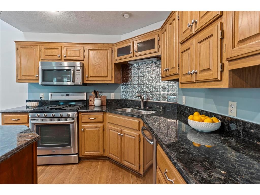 12827 Dover Court Apple Valley MN 55124 7076436 image12
