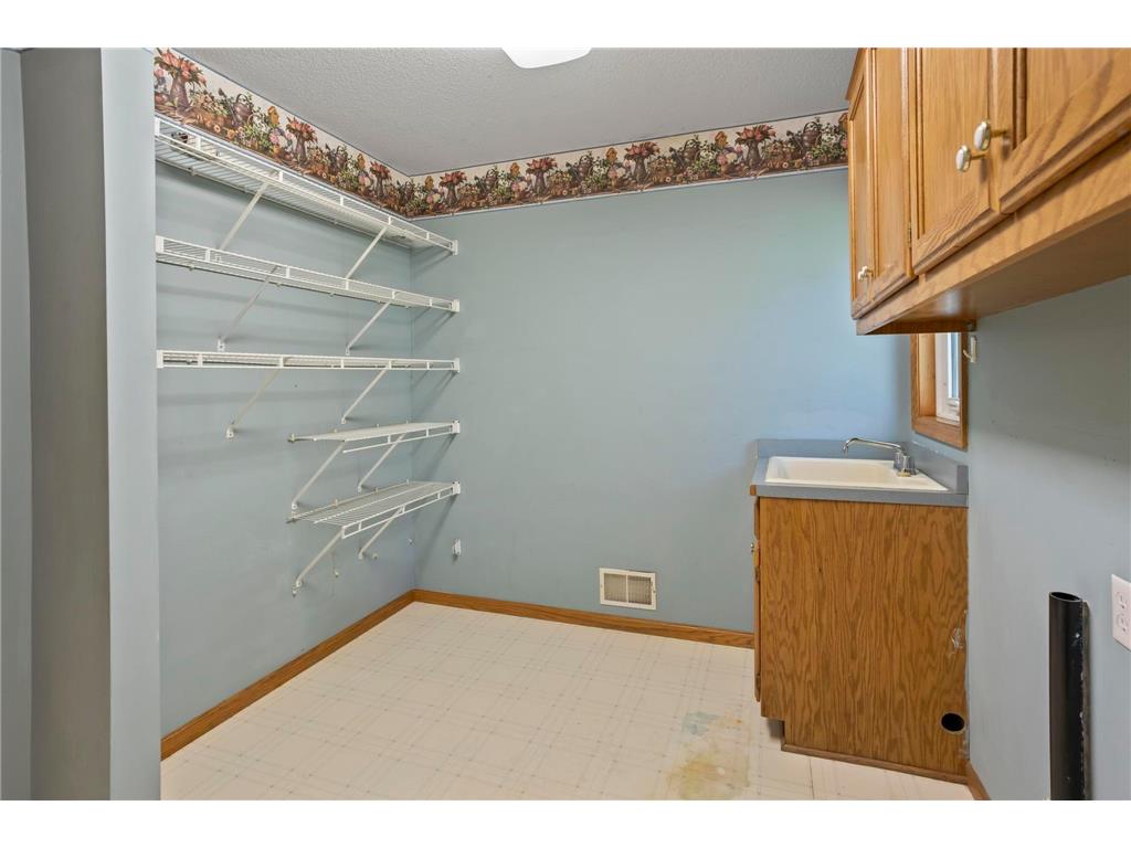 12827 Dover Court Apple Valley MN 55124 7076436 image15