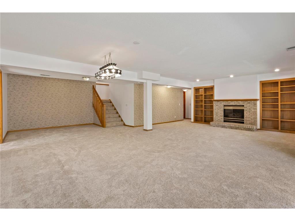 12827 Dover Court Apple Valley MN 55124 7076436 image47