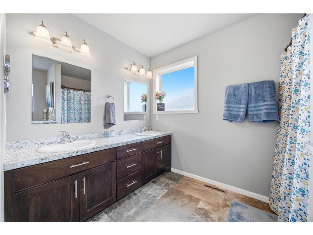 1283 4th Street NW West Fargo ND 58078 7103265 image18