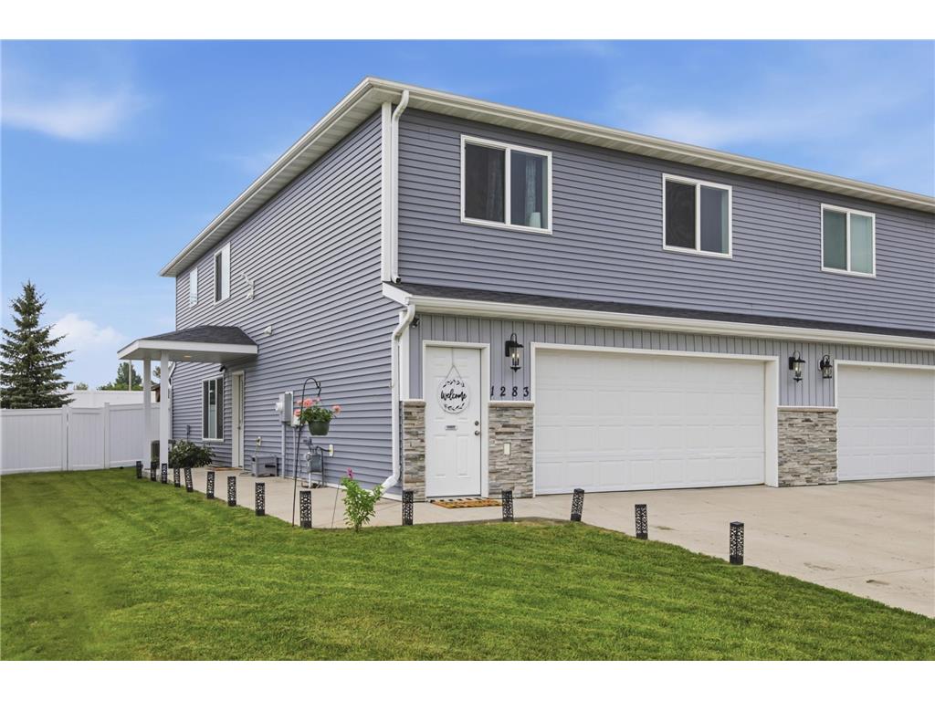 1283 4th Street NW West Fargo ND 58078 7103265 image2