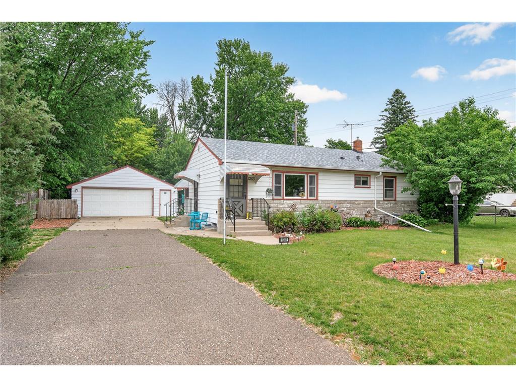 1283 Burke Avenue E Maplewood MN 55109 7060487 image1