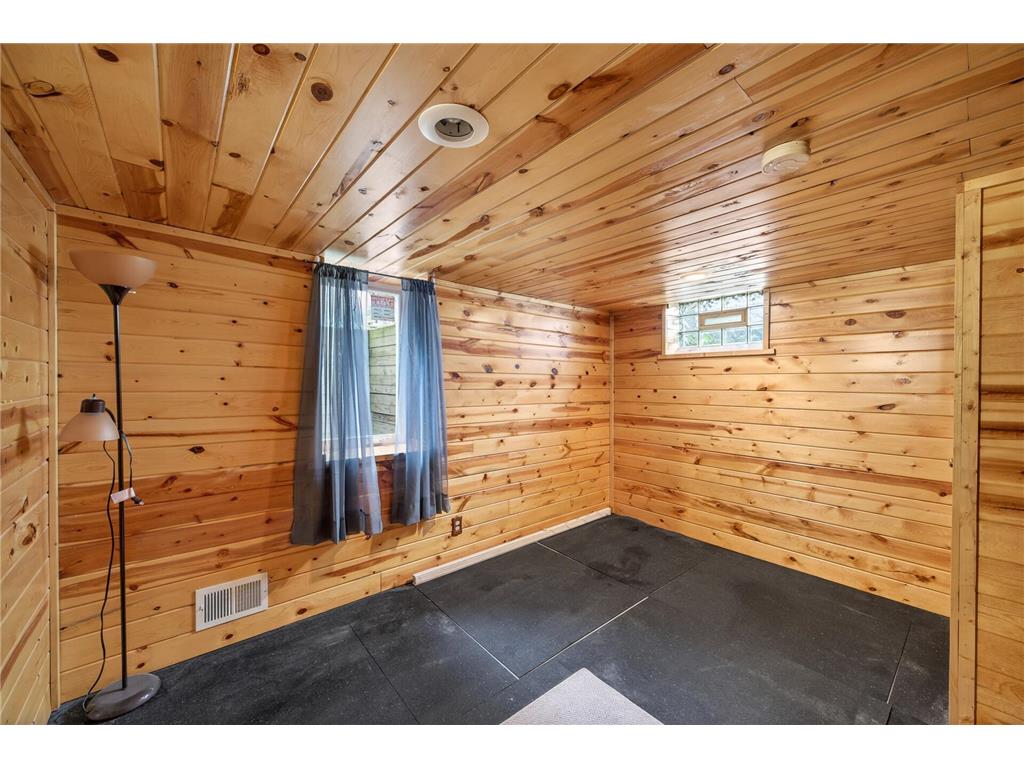 1283 Burke Avenue E Maplewood MN 55109 7060487 image20